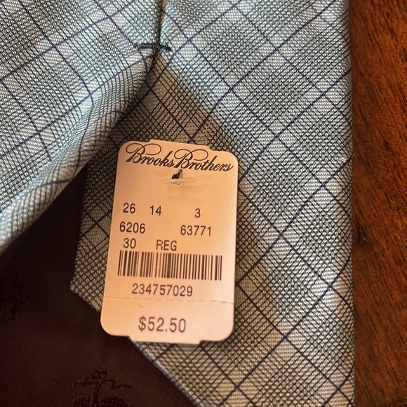 Brooks Brothers Tie, new with tags! - Picture 3 of 3